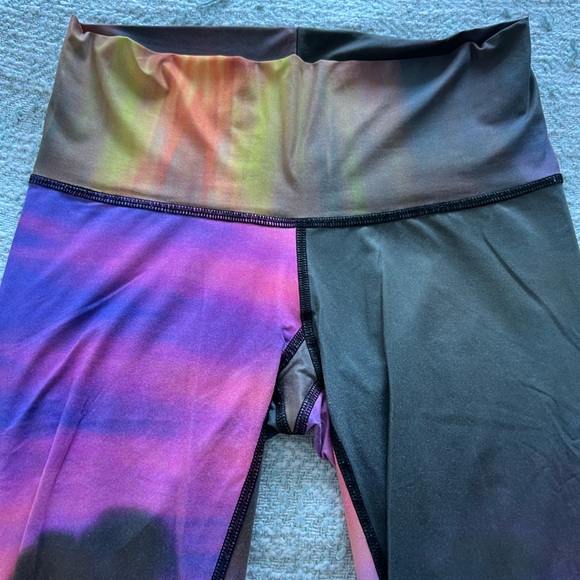 Teeki yoga pants size M - Picture 4 of 8